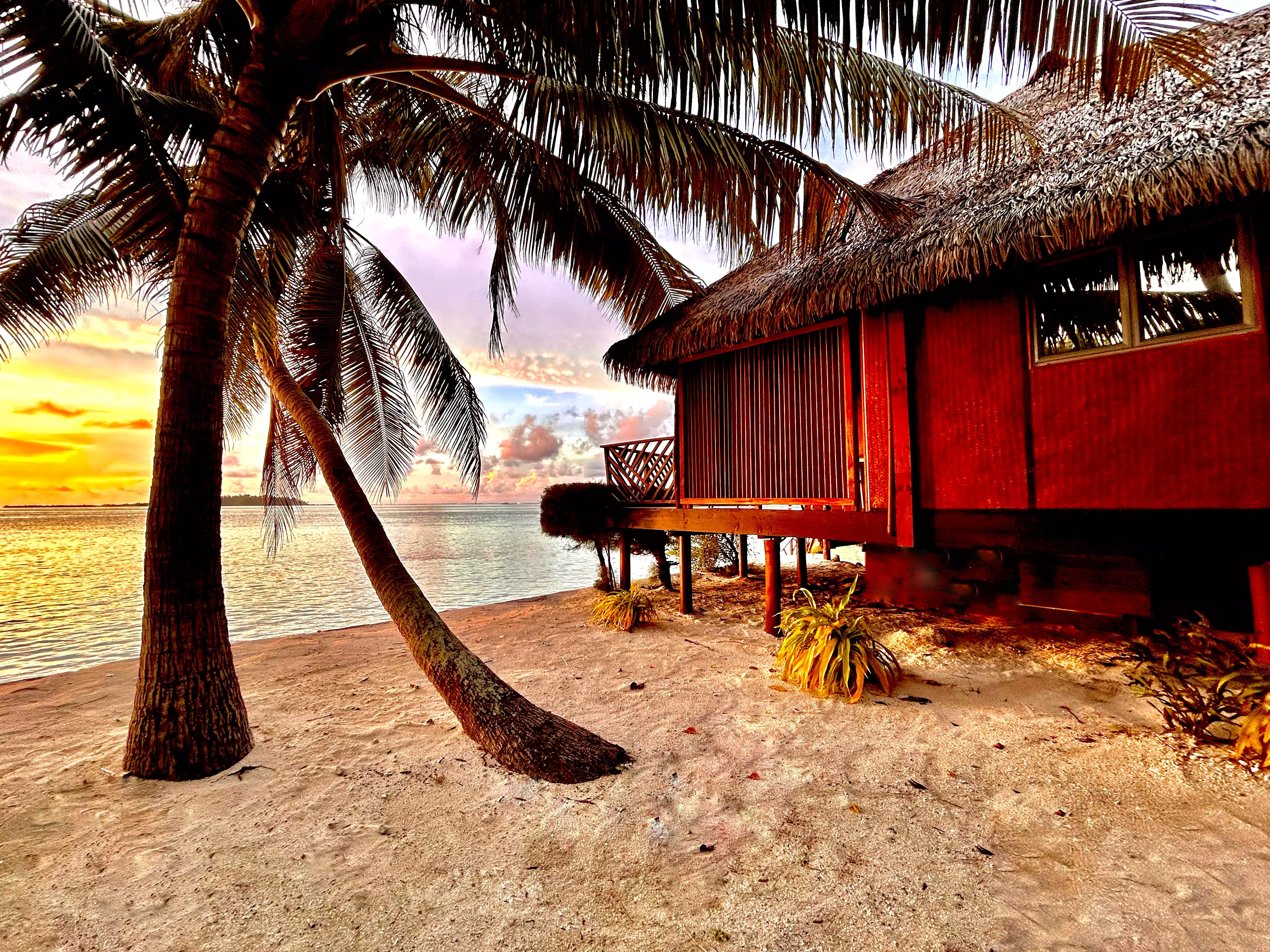 Luxury room at Hotel EDEN Taha'a private island